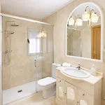 Apartman Spacious 3br With Pool, Parking Near