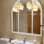 Spacious 3br With Pool, Parking Near Apartman *