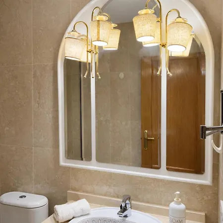 Spacious 3br With Pool, Parking Near 公寓 *