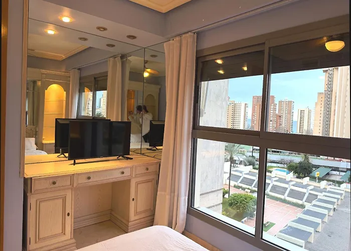 Spacious 3br With Pool, Parking Near