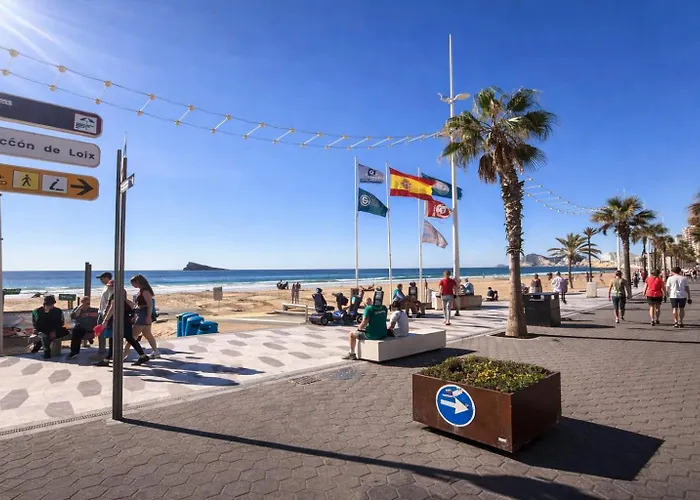 Spacious 3br With Pool, Parking Near * Benidorm