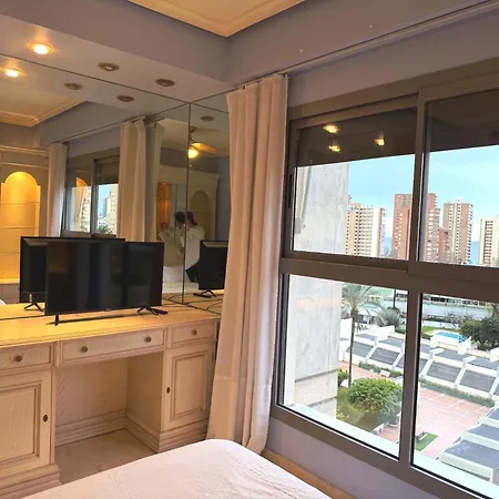 Spacious 3br With Pool, Parking Near