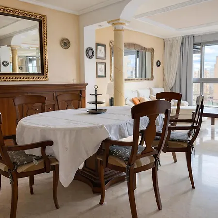 Spacious 3br With Pool, Parking Near *